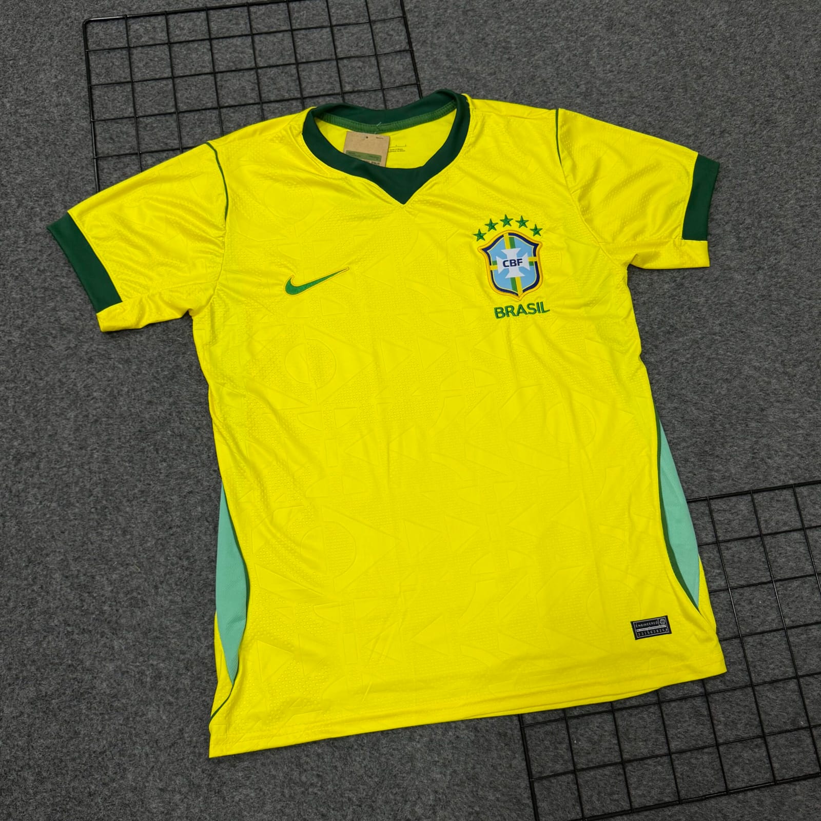 Camisa Brasil - Amarela Neo